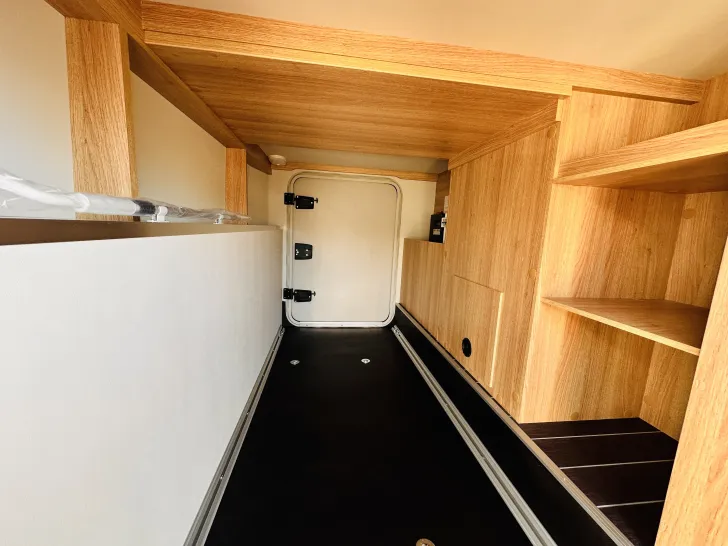 Fahrzeugbild Knaus Sky TI 700 MEG 14.620 € gespart #23