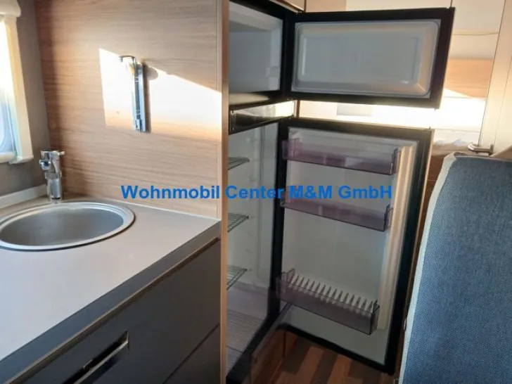 Fahrzeugbild Weinsberg CaraHome 650 DG Markise Navi Kamera #6