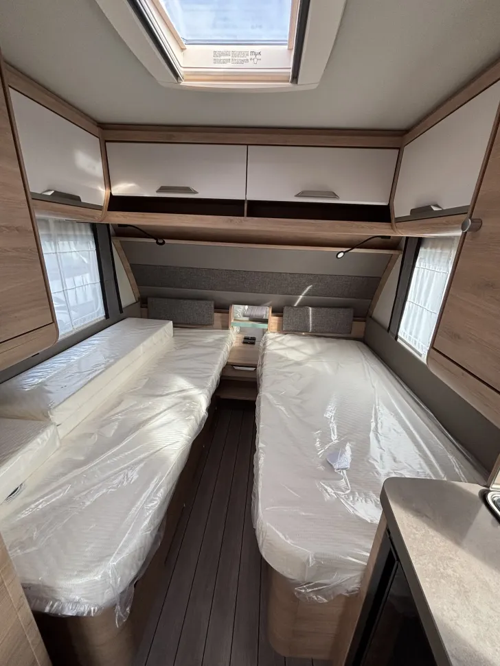 Fahrzeugbild Knaus Südwind 460 EU Black Selection Weiß, MonoControl ThuleMarkise #9