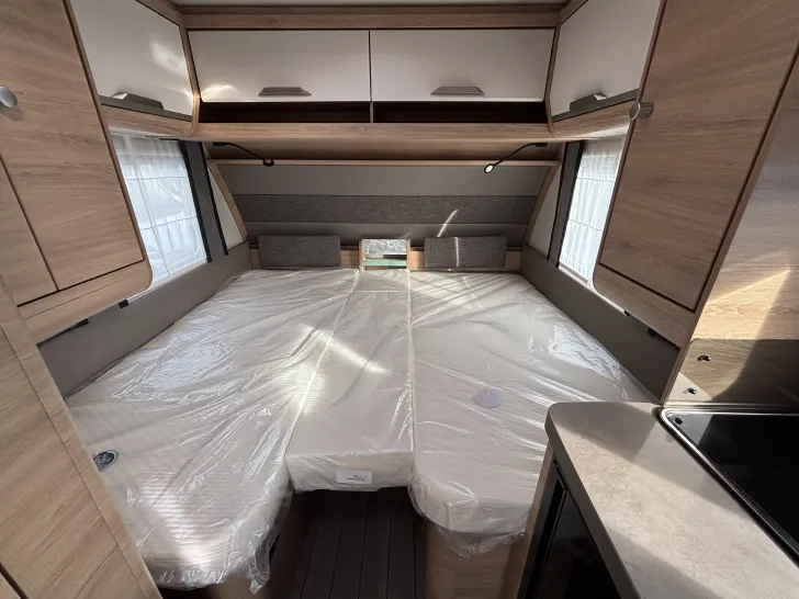 Fahrzeugbild Knaus Südwind 460 EU Black Selection Weiß, MonoControl ThuleMarkise #10