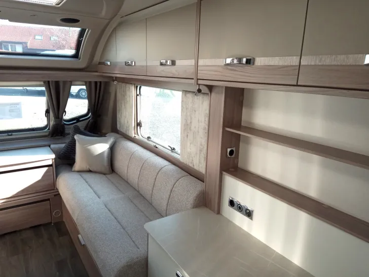 Fahrzeugbild Sprite Cruzer 475 SR Das Raumwunder für 2 Personen #10