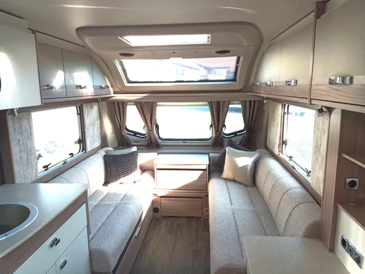 Fahrzeugbild Sprite Cruzer 475 SR Das Raumwunder für 2 Personen #12