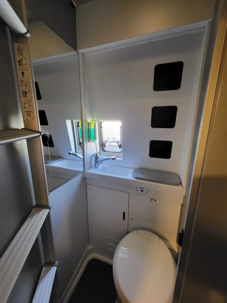 Fahrzeugbild Weinsberg CaraTour 630 MEG [OUTLAW] *MEIN KUMPEL*Ersparnis 22.658€ #30