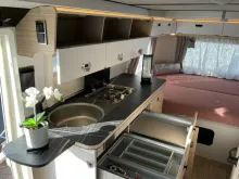 Fahrzeugbild Hymer Eriba Touring 630 / MJ 25 / 1.6t / Dachtyp-Schlafdach #10