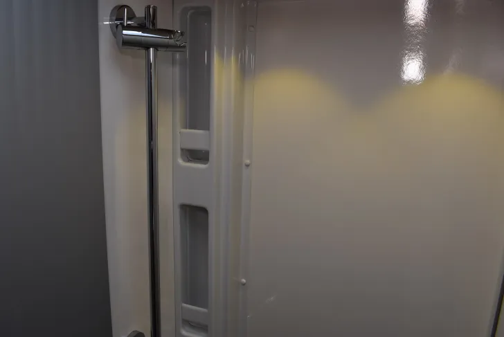 Fahrzeugbild Hymer Exsis-i 504 ALKO, Solar, Sat, 6,20m #20