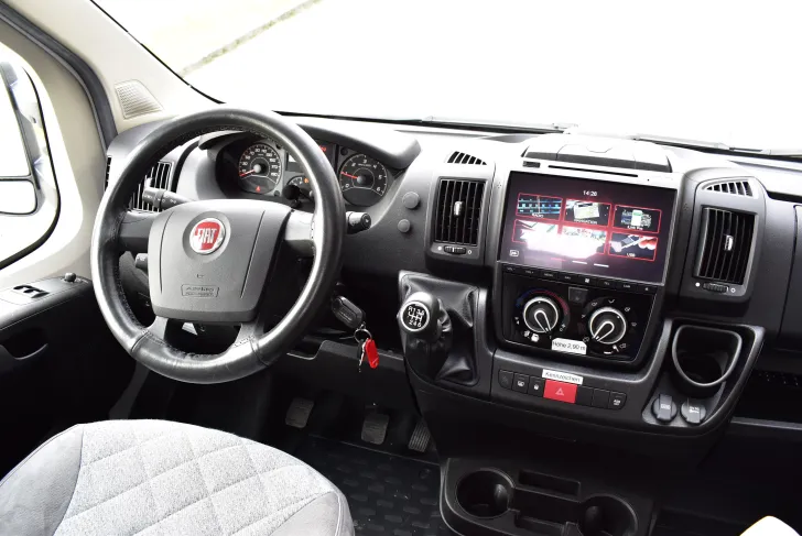 Fahrzeugbild Carado T 135 #36