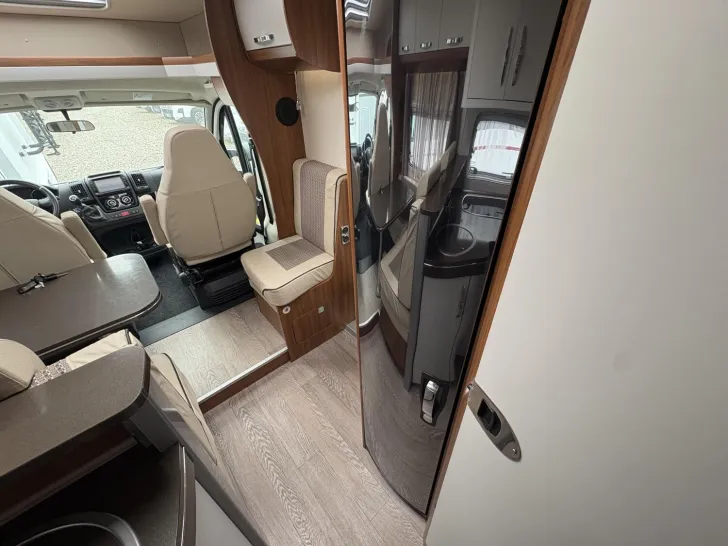 Fahrzeugbild Hobby Optima De Luxe Free Living T65 GQ Markise + TV #22
