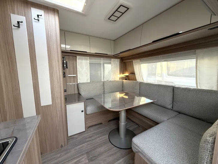 Fahrzeugbild Fendt Tendenza 560 SFDW 2.000 kg Auflastung #7