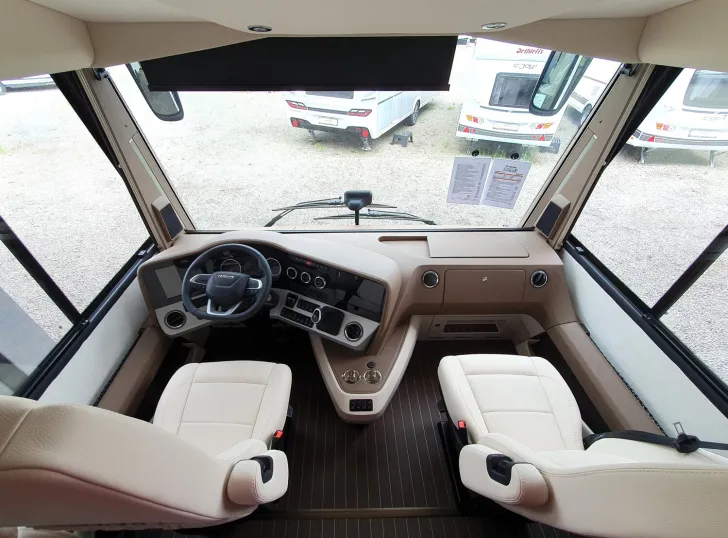 Fahrzeugbild Concorde Charisma 910 LI Bar als 5 Sitzer LP 468.690,00  #6