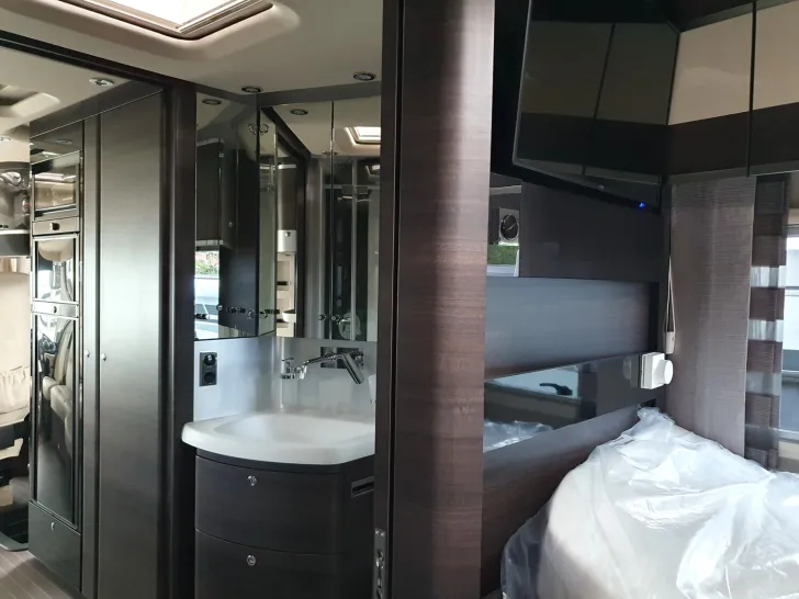 Fahrzeugbild Concorde Charisma 910 LI Bar als 5 Sitzer LP 468.690,00  #12