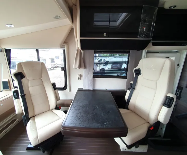 Fahrzeugbild Concorde Charisma 910 LI Bar als 5 Sitzer LP 468.690,00  #14