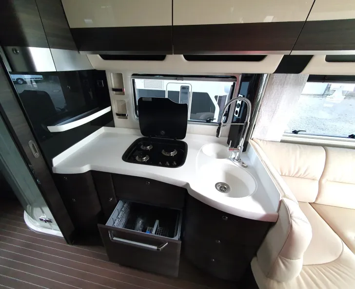 Fahrzeugbild Concorde Charisma 910 LI Bar als 5 Sitzer LP 468.690,00  #19
