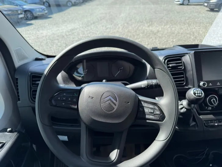 Fahrzeugbild Carado V 337 #13