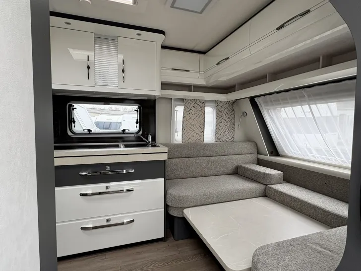 Fahrzeugbild Hobby Excellent 495 WFB #4