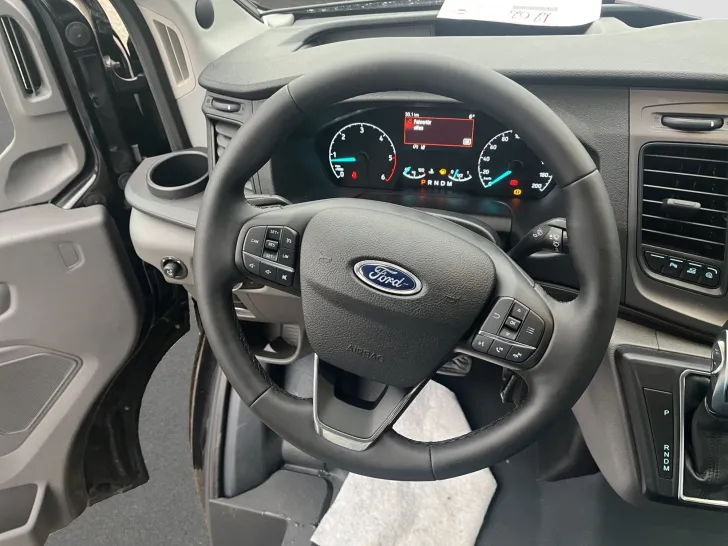 Fahrzeugbild Bürstner Lineo C 550 Dieselheizung/Automatik #11