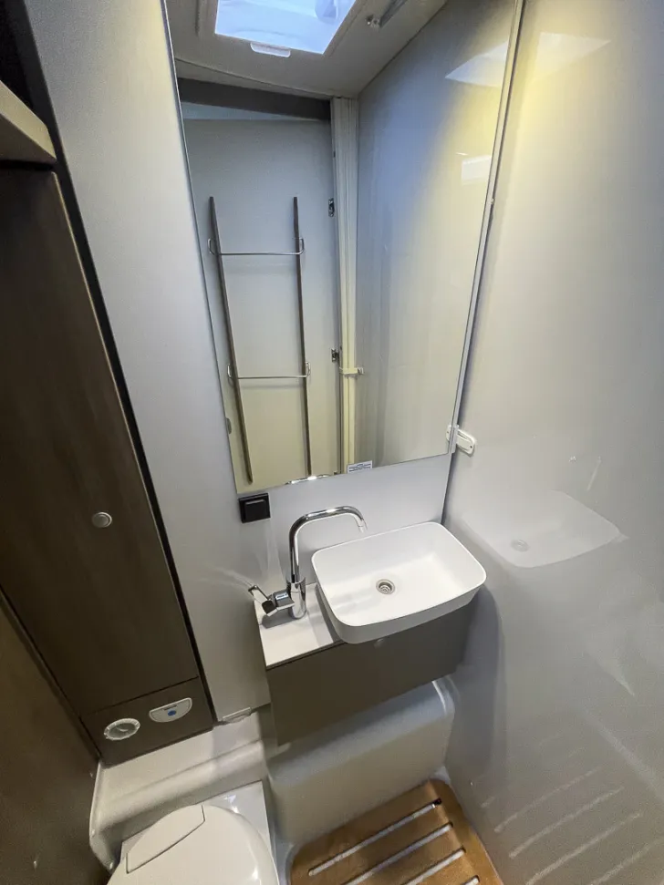 Fahrzeugbild Carado T448 pro+ *Hubbett*Bettenumbau* #30