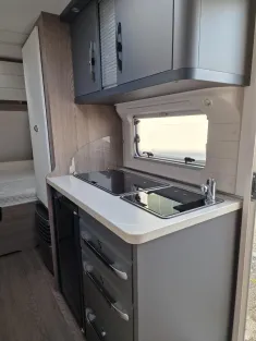 Bild 6 Hobby OnTour 470 KMF - stark reduziert