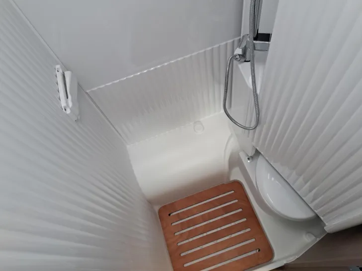 Fahrzeugbild Carado V 347 Pro+ Automatik, Solar, TV-Paket #18