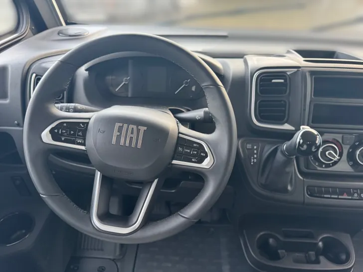 Fahrzeugbild Sunlight I 67S Automatik #6