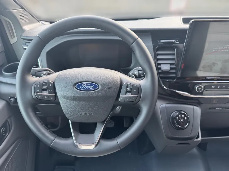 Fahrzeugbild Sunlight T 680 #6