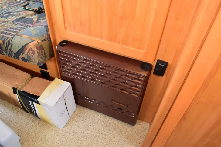 Fahrzeugbild Hymer Eriba Nova 400 Fahrradträger, Vorzelt #18