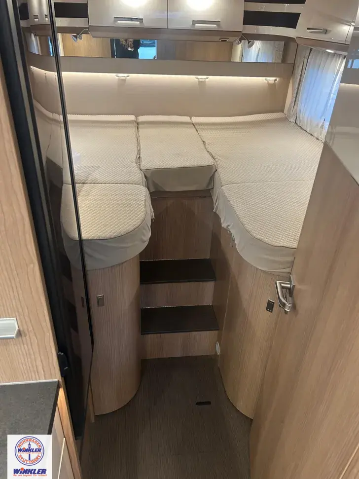 Fahrzeugbild Carthago c-compactline I 143 LE Streifschaden --> supergünstig #9