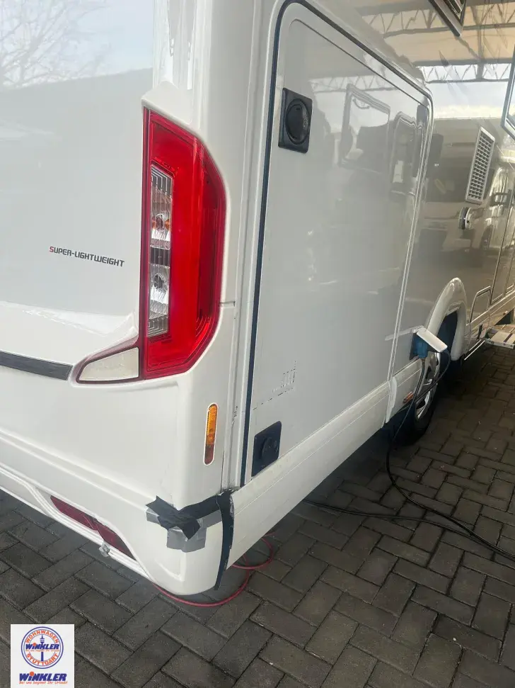 Fahrzeugbild Carthago c-compactline I 143 LE Streifschaden --> supergünstig #4
