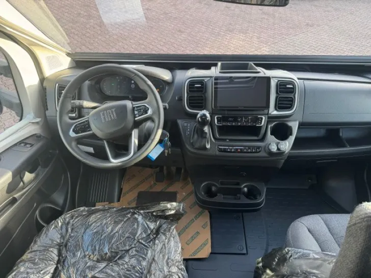 Fahrzeugbild Hobby MAXIA T 740 WE #4