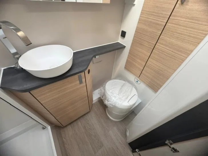 Fahrzeugbild Hobby MAXIA T 740 WE #8