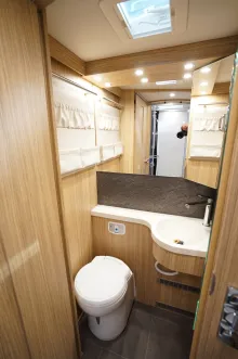 Fahrzeugbild Niesmann + Bischoff Arto 77E Luftfederung/Alde/Solar/Lithium #10