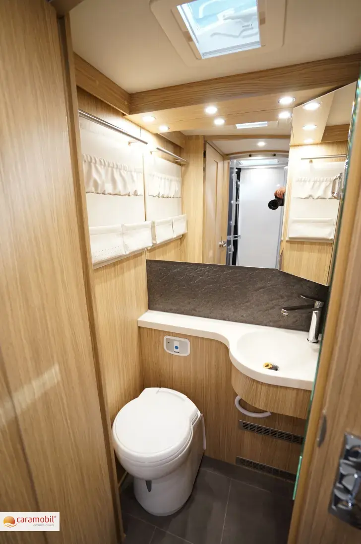 Fahrzeugbild Niesmann + Bischoff Arto 77E Luftfederung/Alde/Solar/Lithium #10