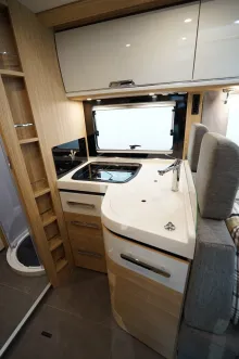 Fahrzeugbild Niesmann + Bischoff Arto 77E Luftfederung/Alde/Solar/Lithium #12