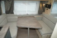 Bild 5 Hobby De Luxe 400 SFe (05) Sackmarkise Thule, FH