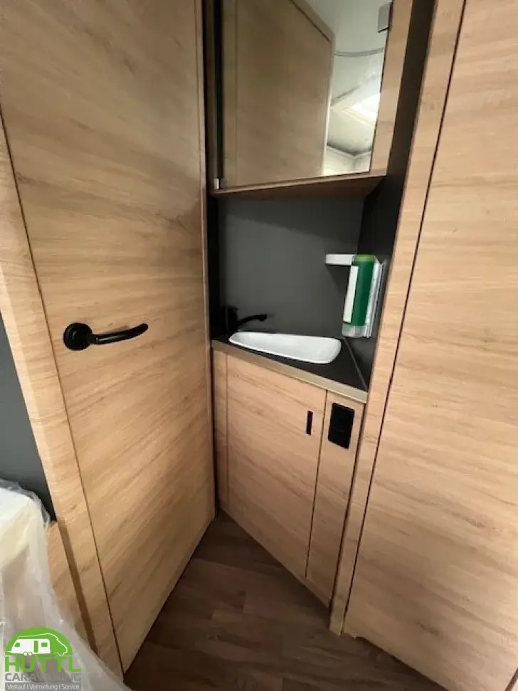 Fahrzeugbild Knaus L!VE WAVE 650 MF Platinum Selection Mietwagen verfügbar ab Nov`26 #9