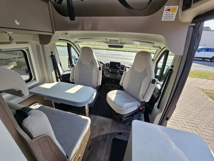 Fahrzeugbild Carado CV 540 PRO UPE: 77011,- #9