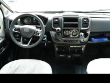 Fahrzeugbild Dethleffs Globetrail 640 ES Fiat 4,25t Schlafdach Klima #9