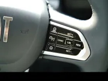 Fahrzeugbild Dethleffs Globetrail 640 ES Fiat 4,25t Schlafdach Klima #10