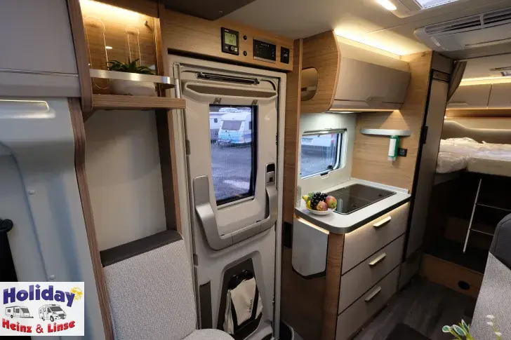 Fahrzeugbild Knaus Van TI 650 MEG HHL Edition 40 Years 140 PS Schalter #12