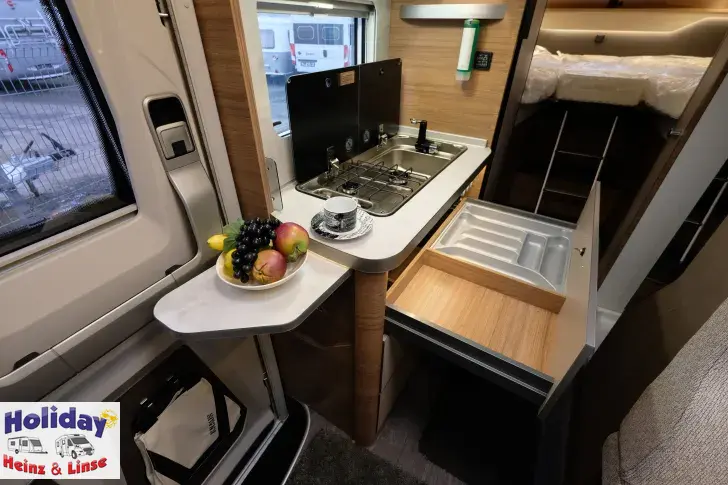 Fahrzeugbild Knaus Van TI 650 MEG HHL Edition 40 Years 140 PS Schalter #13