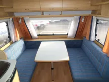 Fahrzeugbild Dethleffs Camper 490 TK Nr. 82 -Etagenb.,2 Sitzgruppen #7