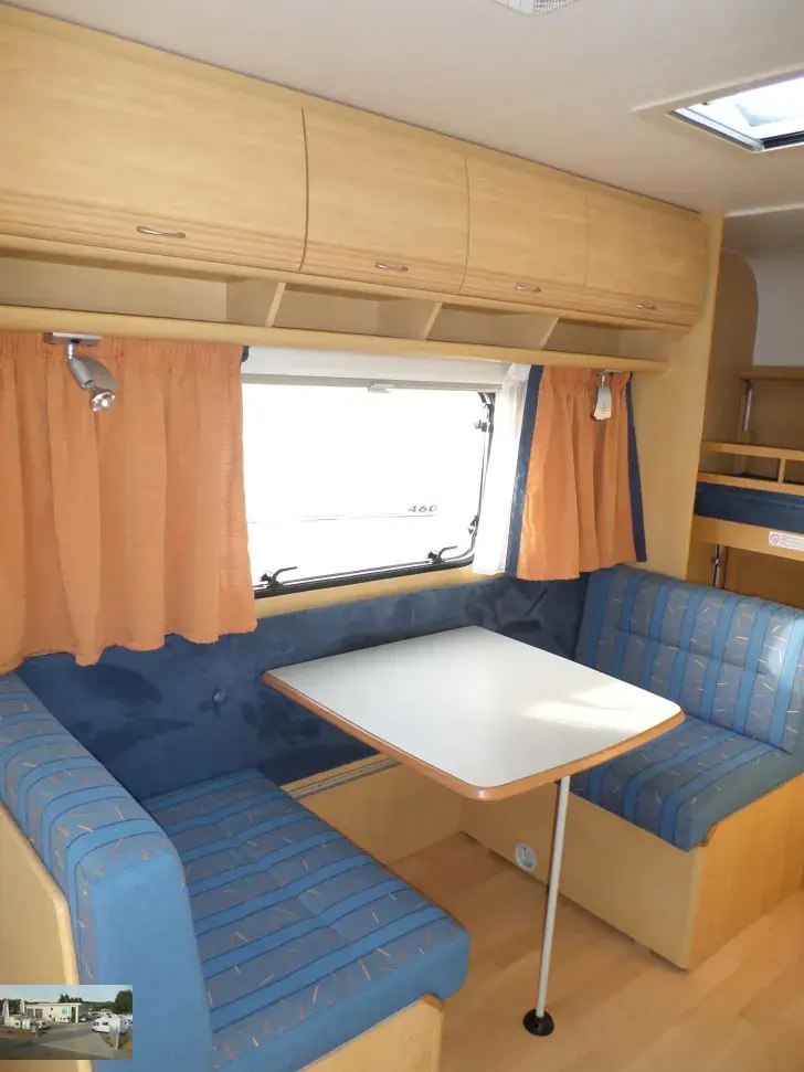 Fahrzeugbild Dethleffs Camper 490 TK Nr. 82 -Etagenb.,2 Sitzgruppen #14
