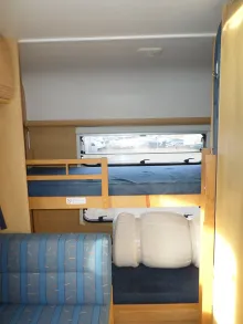 Fahrzeugbild Dethleffs Camper 490 TK Nr. 82 -Etagenb.,2 Sitzgruppen #15