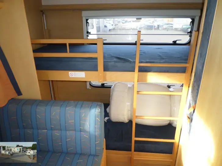 Fahrzeugbild Dethleffs Camper 490 TK Nr. 82 -Etagenb.,2 Sitzgruppen #17