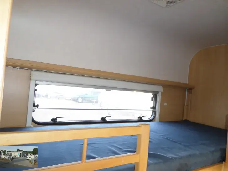 Fahrzeugbild Dethleffs Camper 490 TK Nr. 82 -Etagenb.,2 Sitzgruppen #19