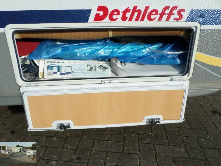 Fahrzeugbild Dethleffs Camper 490 TK Nr. 82 -Etagenb.,2 Sitzgruppen #36