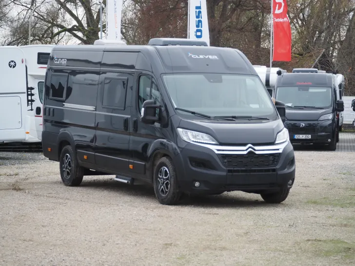 Fahrzeugbild Clever Runner, D+E Heizung, Fenster zus., Assistenzen #2