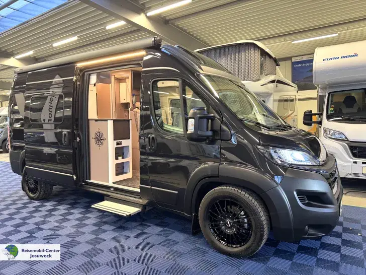 Fahrzeugbild Bürstner Eliseo C 602 Automatik 1. Hand #1