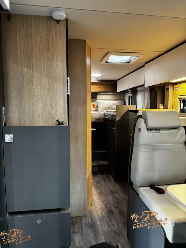 Fahrzeugbild LMC Tourer Lift H 660 G Automatik 70 Jahre #13