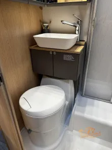 Fahrzeugbild LMC Tourer Lift H 660 G Automatik 70 Jahre #22