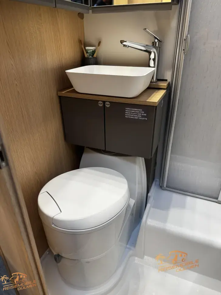 Fahrzeugbild LMC Tourer Lift H 660 G Automatik 70 Jahre #22